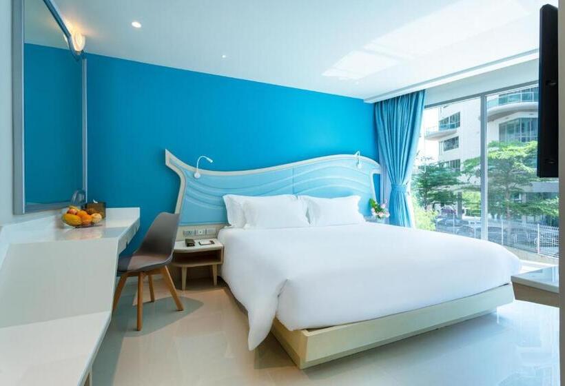 هتل Centara Sonrisa Residences & Suites Sriracha