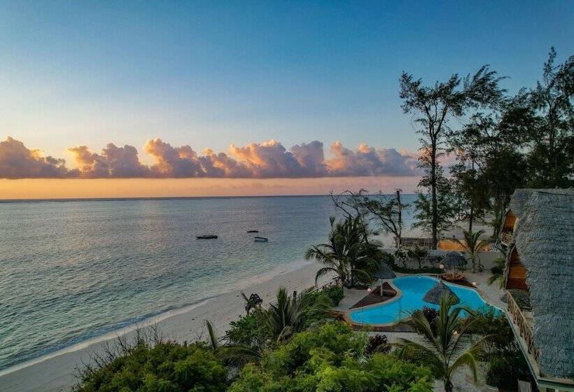 ホテル Clove Island Villas & Spa