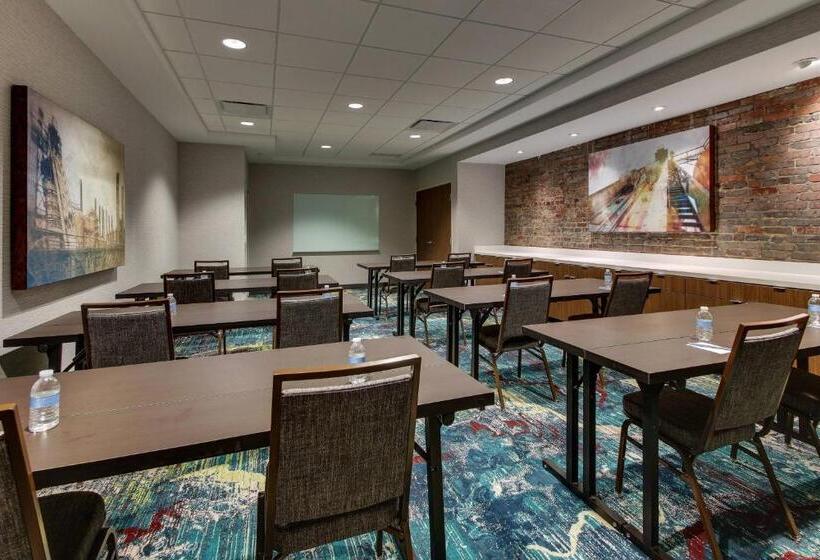 هتل Fairfield Inn & Suites By Marriott Birmingham Downtown