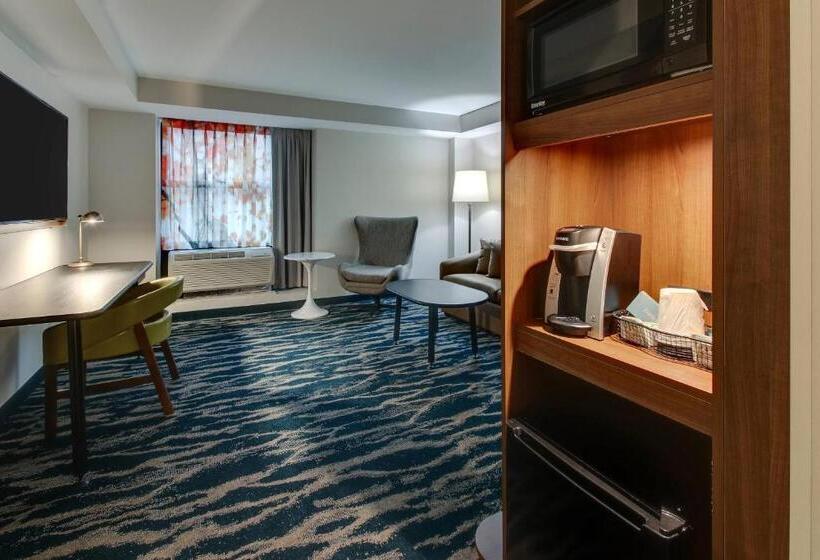 هتل Fairfield Inn & Suites By Marriott Birmingham Downtown