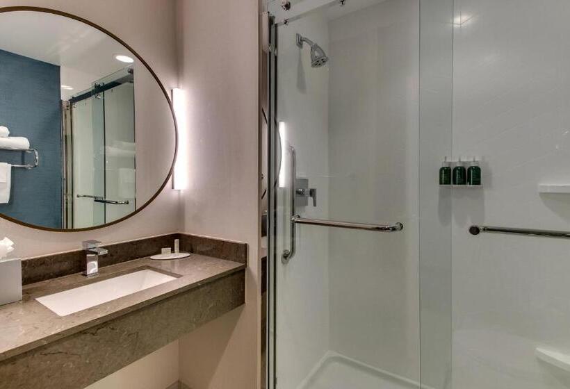 هتل Fairfield Inn & Suites By Marriott Birmingham Downtown