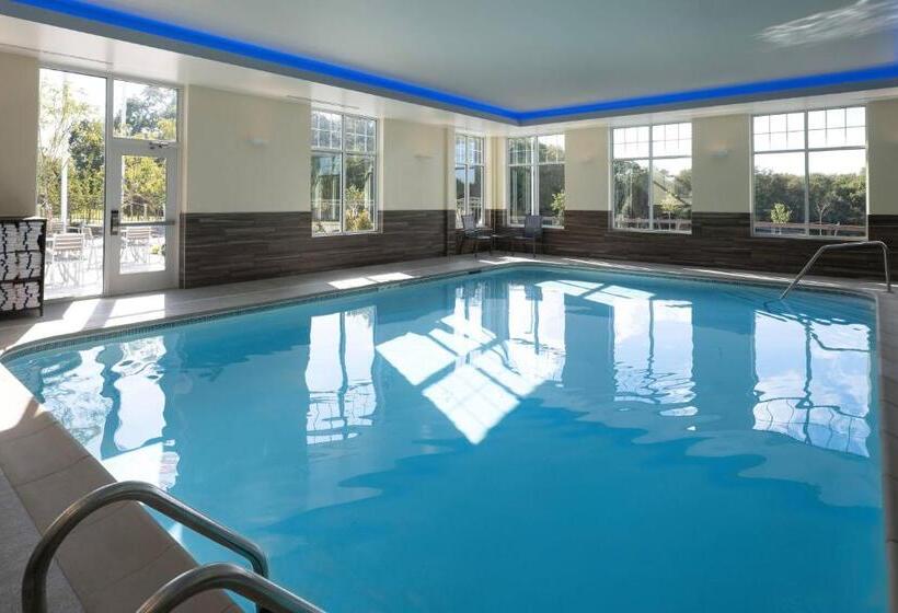 فندق Fairfield Inn & Suites By Marriott South Kingstown Newport Area