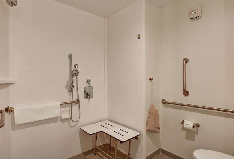 בית מלון כפרי Hilton Garden Inn Biloxi