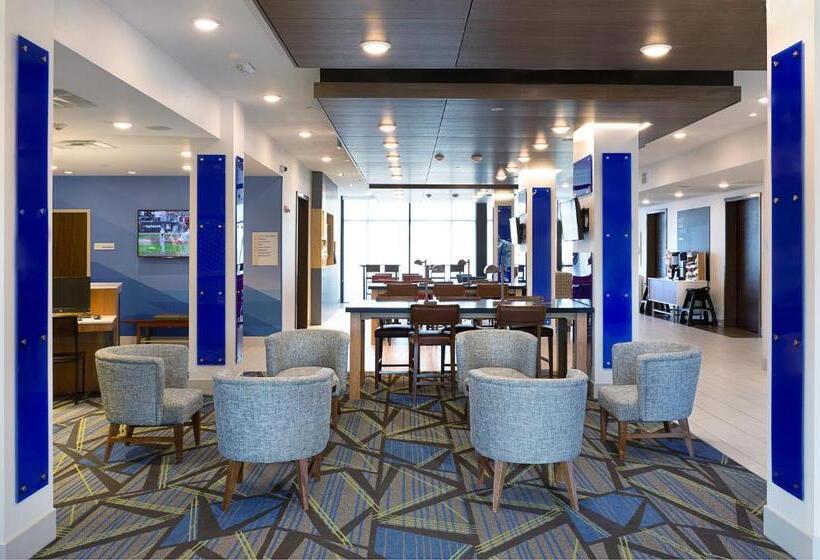 فندق Holiday Inn Express & Suites   Wentzville St Louis West, An Ihg