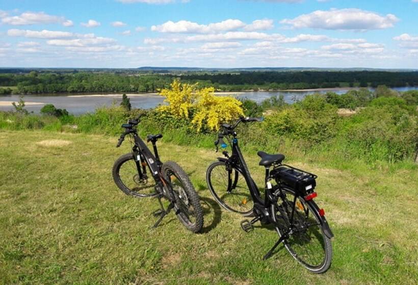 هتل Huttopia Saumur