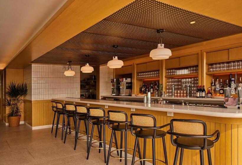 Отель Indigo Williamsburg Brooklyn, An Ihg