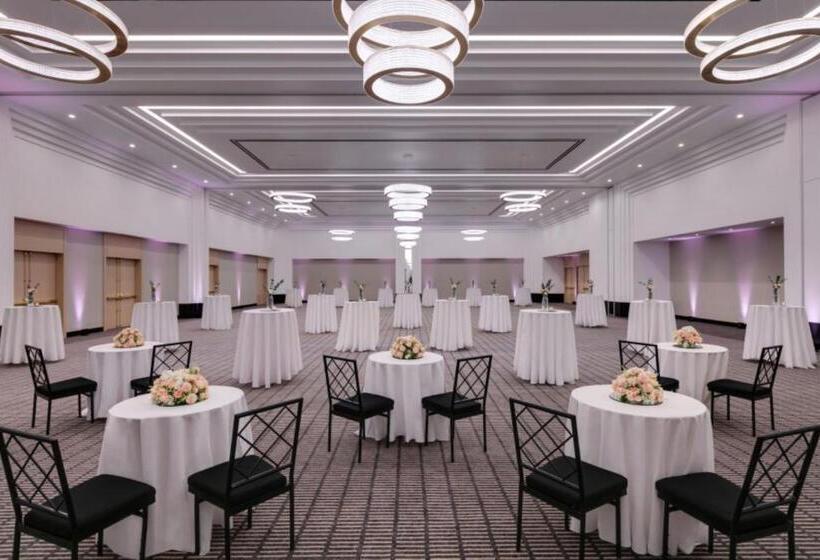 Отель Indigo Williamsburg Brooklyn, An Ihg