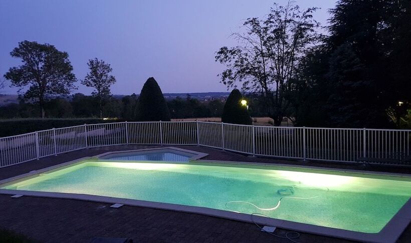 فندق La Bastide Du Cantal