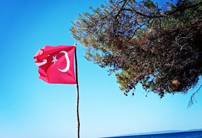 בית מלון כפרי Maidos Suites