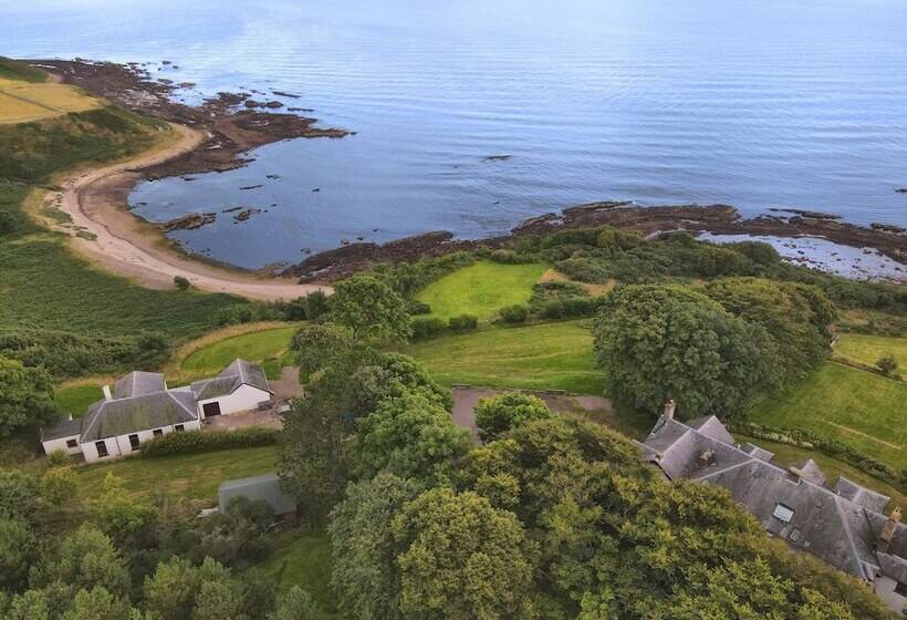 Отель Navidale House Bed, Breakfast & Bar