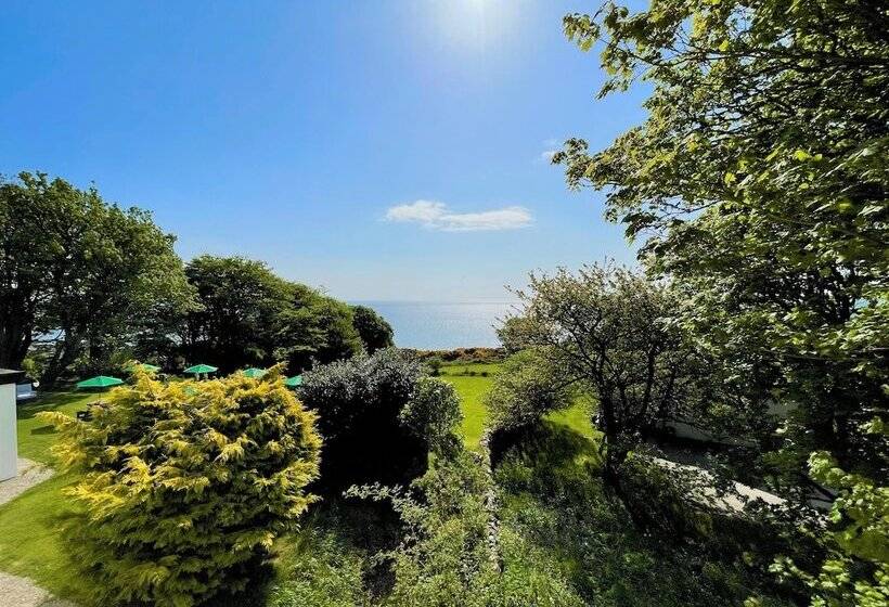 Отель Navidale House Bed, Breakfast & Bar