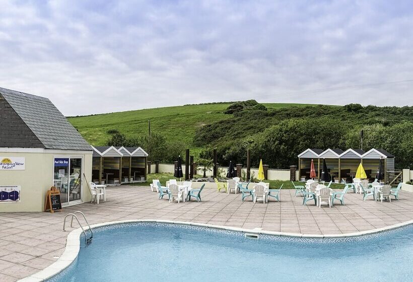 Отель 170 Newquay Bay Resort