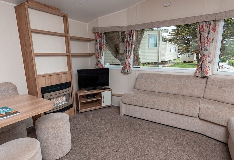 Отель 170 Newquay Bay Resort