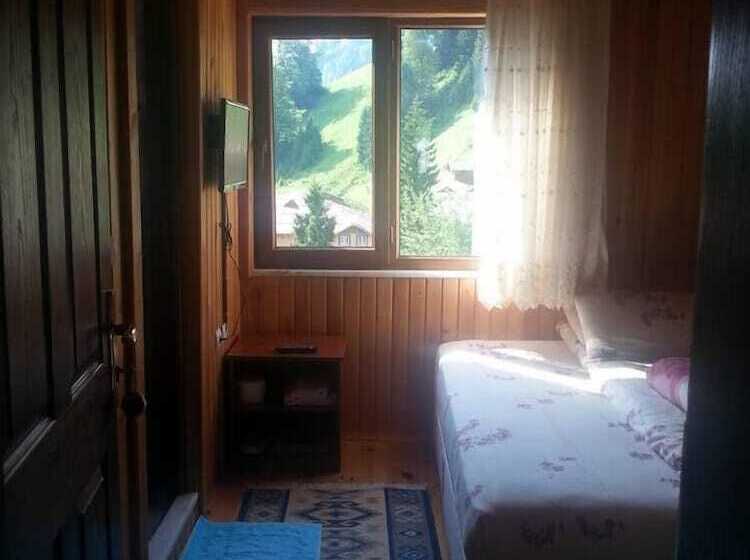 בית מלון כפרי Pirikoglu