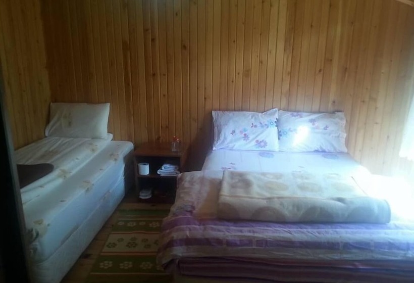 בית מלון כפרי Pirikoglu