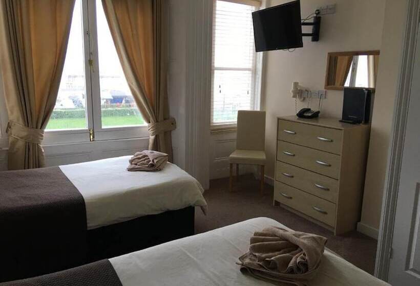 Отель Royal Grosvenor