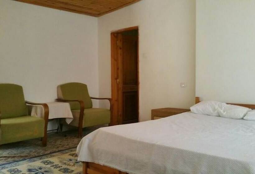 בית מלון כפרי Esralina Pansiyon