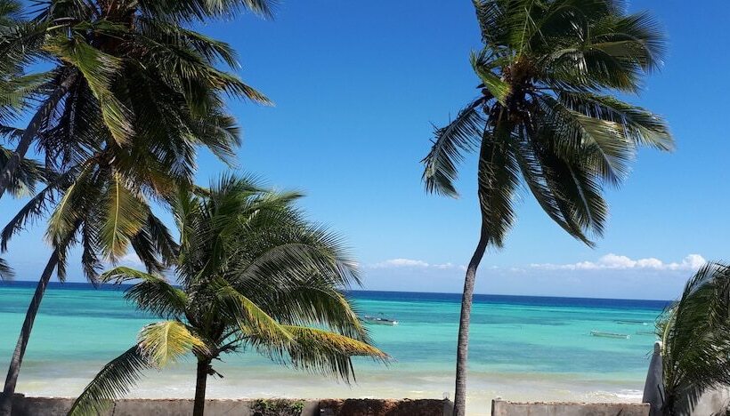 Отель Sarabi Zanzibar