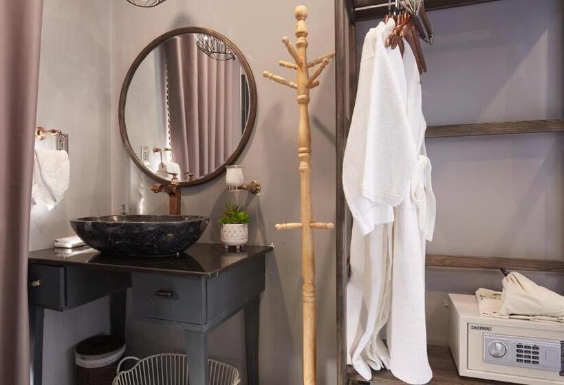 هتل Sea’lavie Boutique Resort & Spa