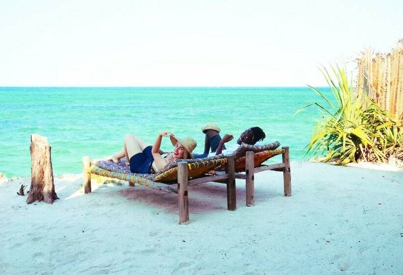 בית מלון כפרי Seasons Lodge Zanzibar