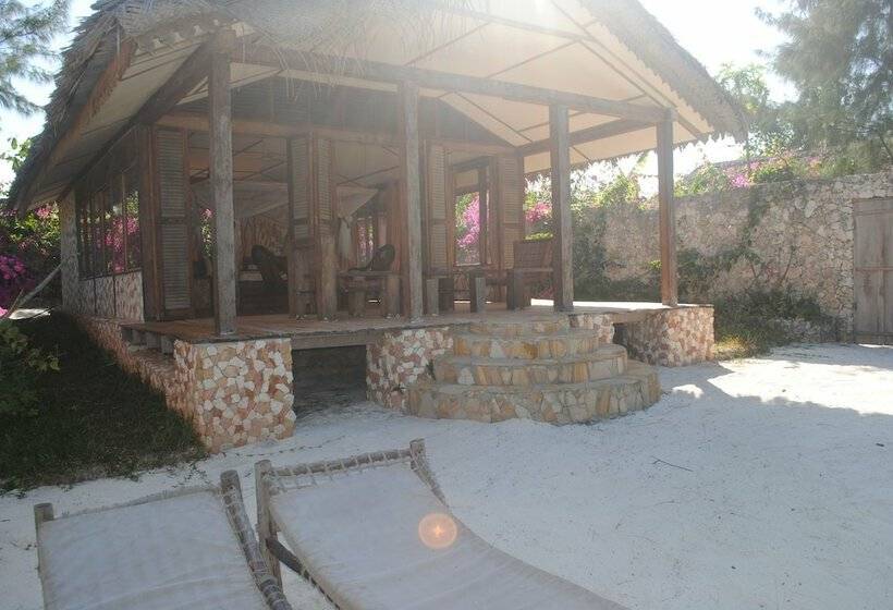 בית מלון כפרי Seasons Lodge Zanzibar