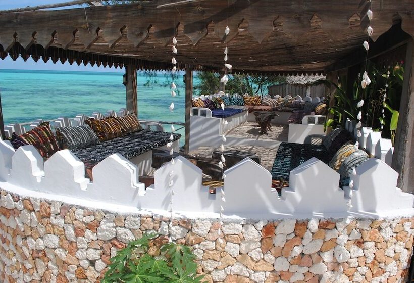 בית מלון כפרי Seasons Lodge Zanzibar