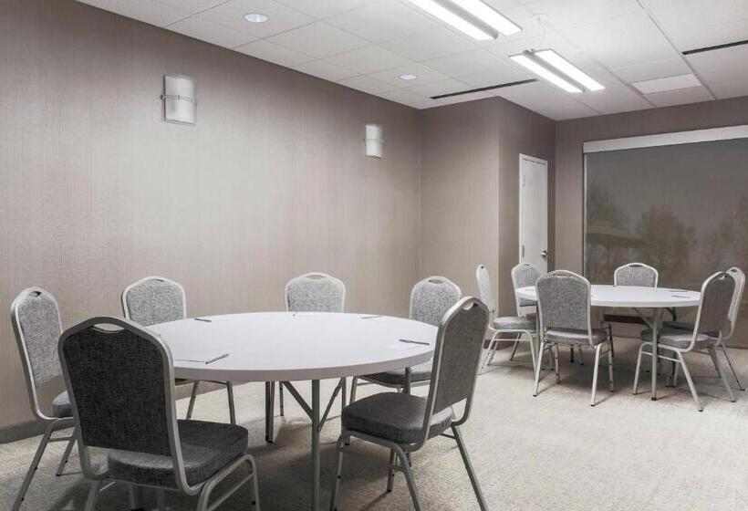 ホテル Springhill Suites By Marriott Auburn