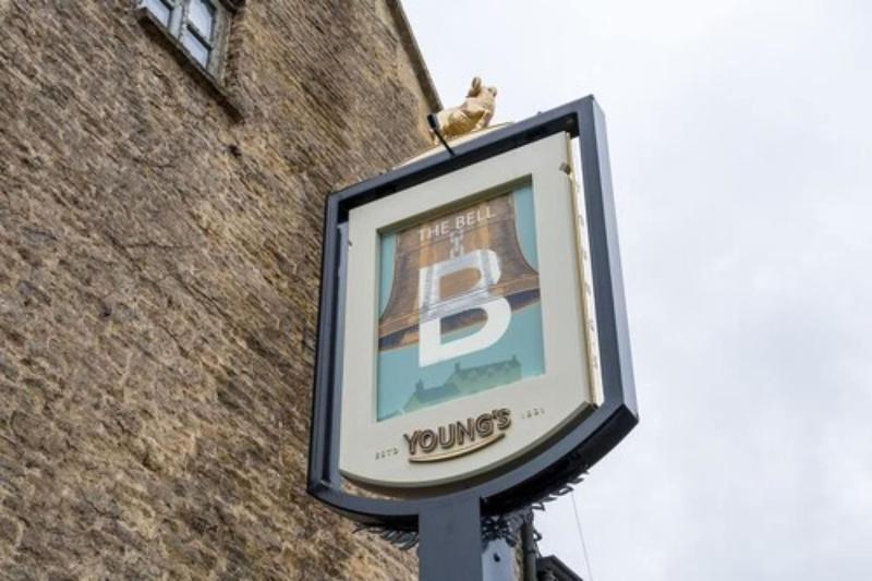 فندق The Bell At Stow