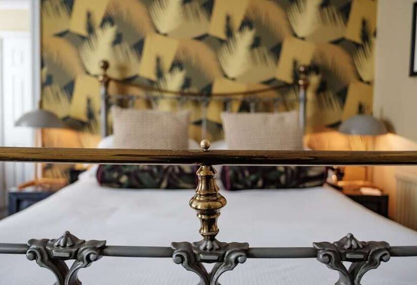 בית מלון כפרי The Bull