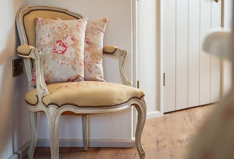 酒店 The Dial House