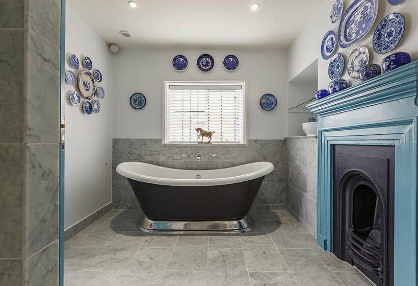 酒店 The Dial House