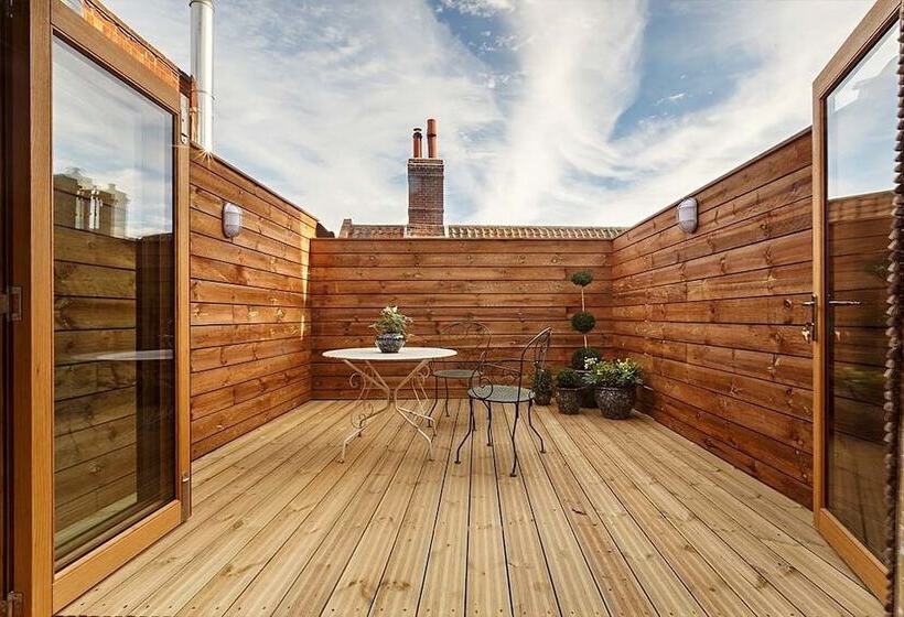 فندق The Dial House