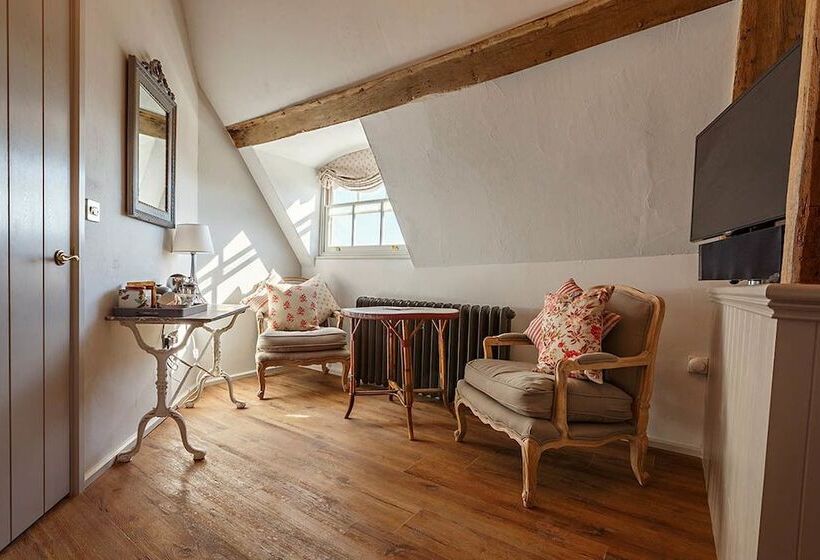 酒店 The Dial House