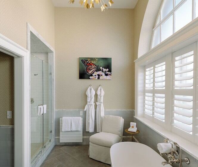 Отель The Georges