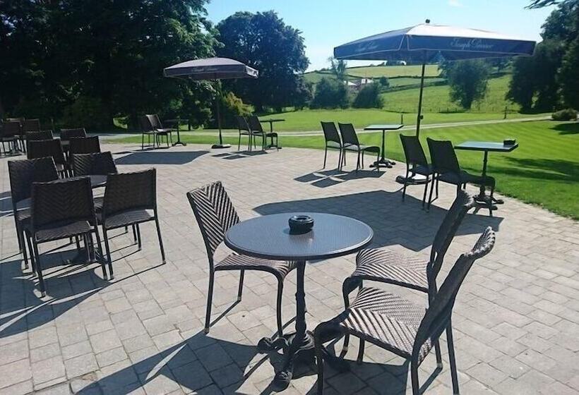 בית מלון כפרי The Villa Levens