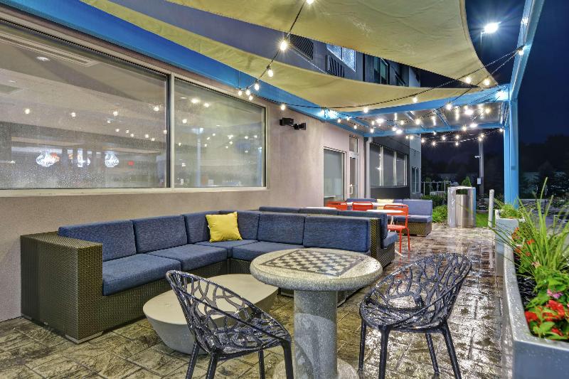 בית מלון כפרי Tru By Hilton Middletown