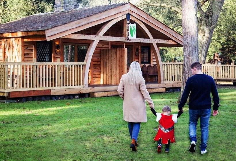 Warwick Castle Hotel And Knight S Village