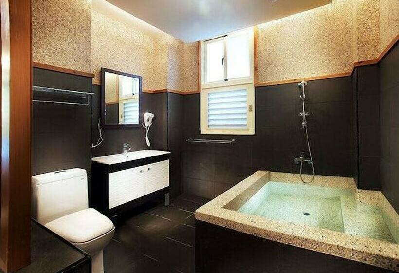 هتل Yonghe Resort