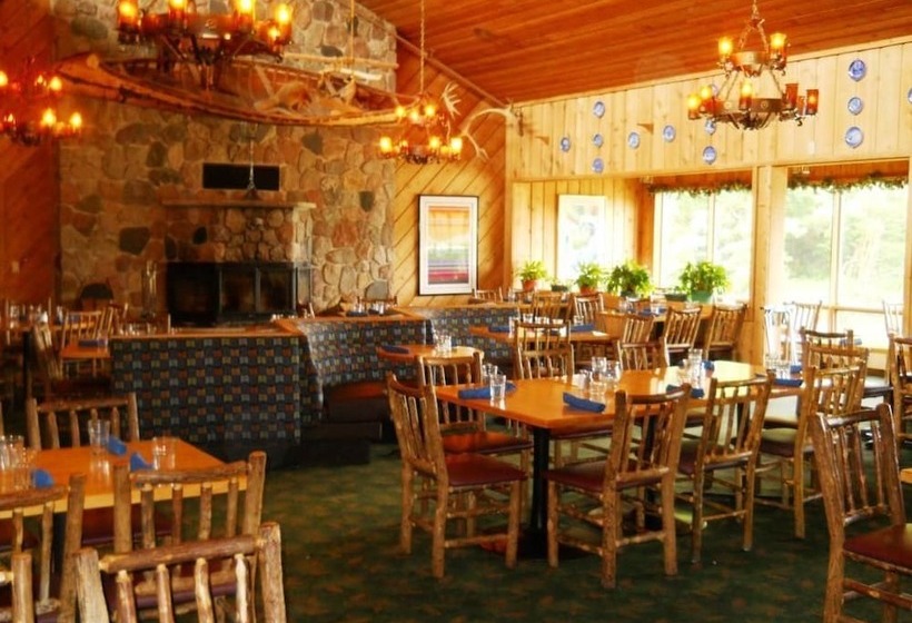 Lakewoods Resort & Lodge