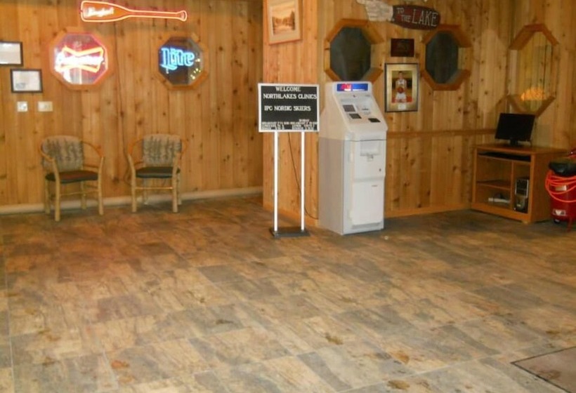 Lakewoods Resort & Lodge