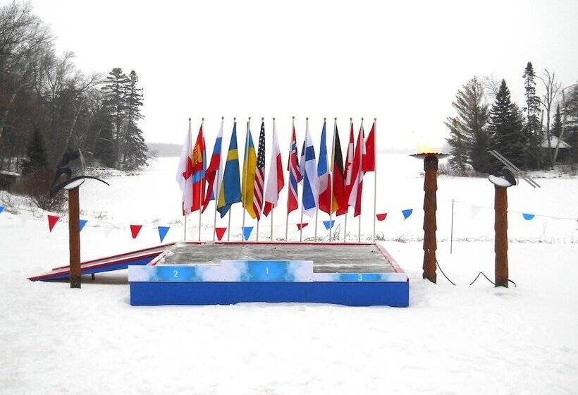 Lakewoods Resort & Lodge