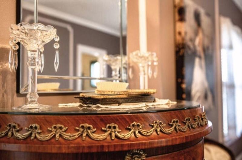 Mathis House, A Victorian Bed & Breakfast And Tea Room At 600 Main