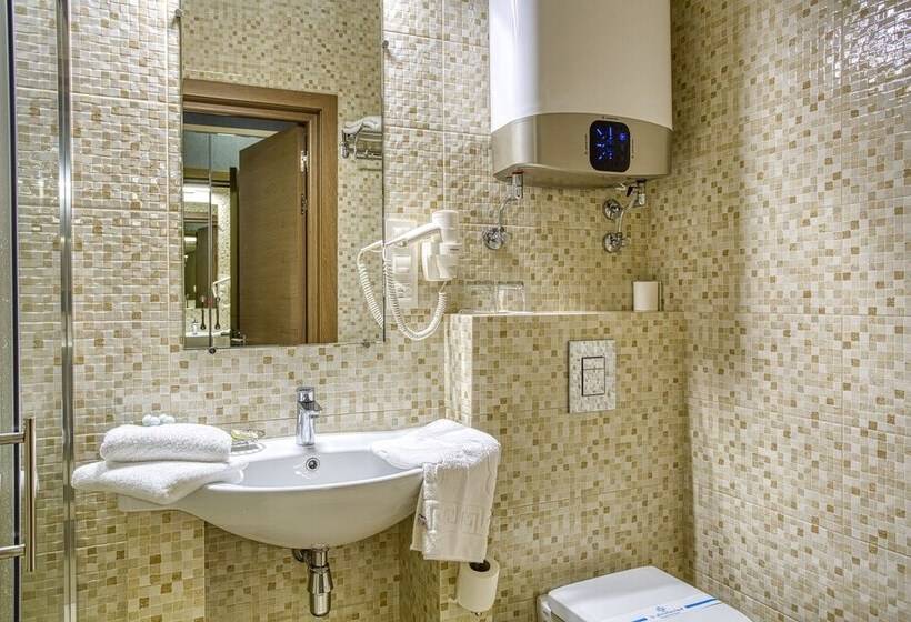 Mini Hotel Tchaykovskyi