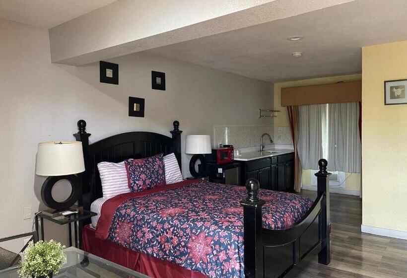 汽车旅馆  Delux Inn