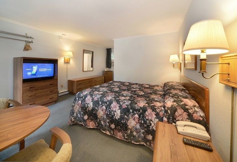 모텔 Saratoga Turf And Spa