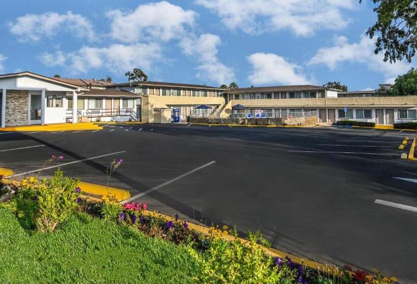 فندق على الطريق Sea Rock Inn  Long Beach