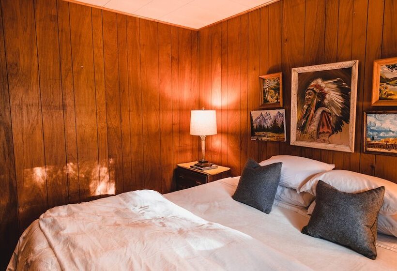 모텔 The Fireside Inn