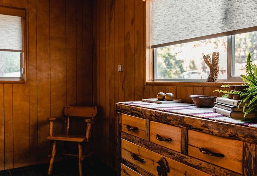 모텔 The Fireside Inn