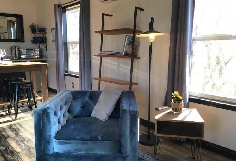 Papillon Cellars   The Loft