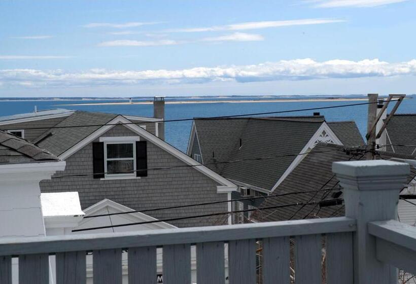 膳宿费 Brasswood Inn